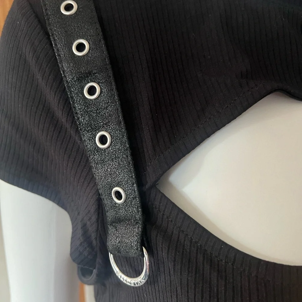Killstar Black Top with Cut Out at Bust and Grommet Straps Punk Goth XL - Picture 5 of 8